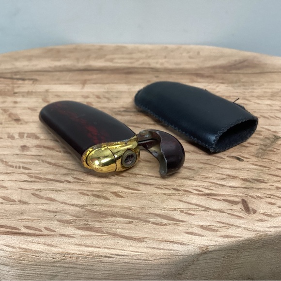 ⚫️ Vintage Lighter With Original Soft Case - Unique Look & Colors - Collectible - Picture 6 of 14